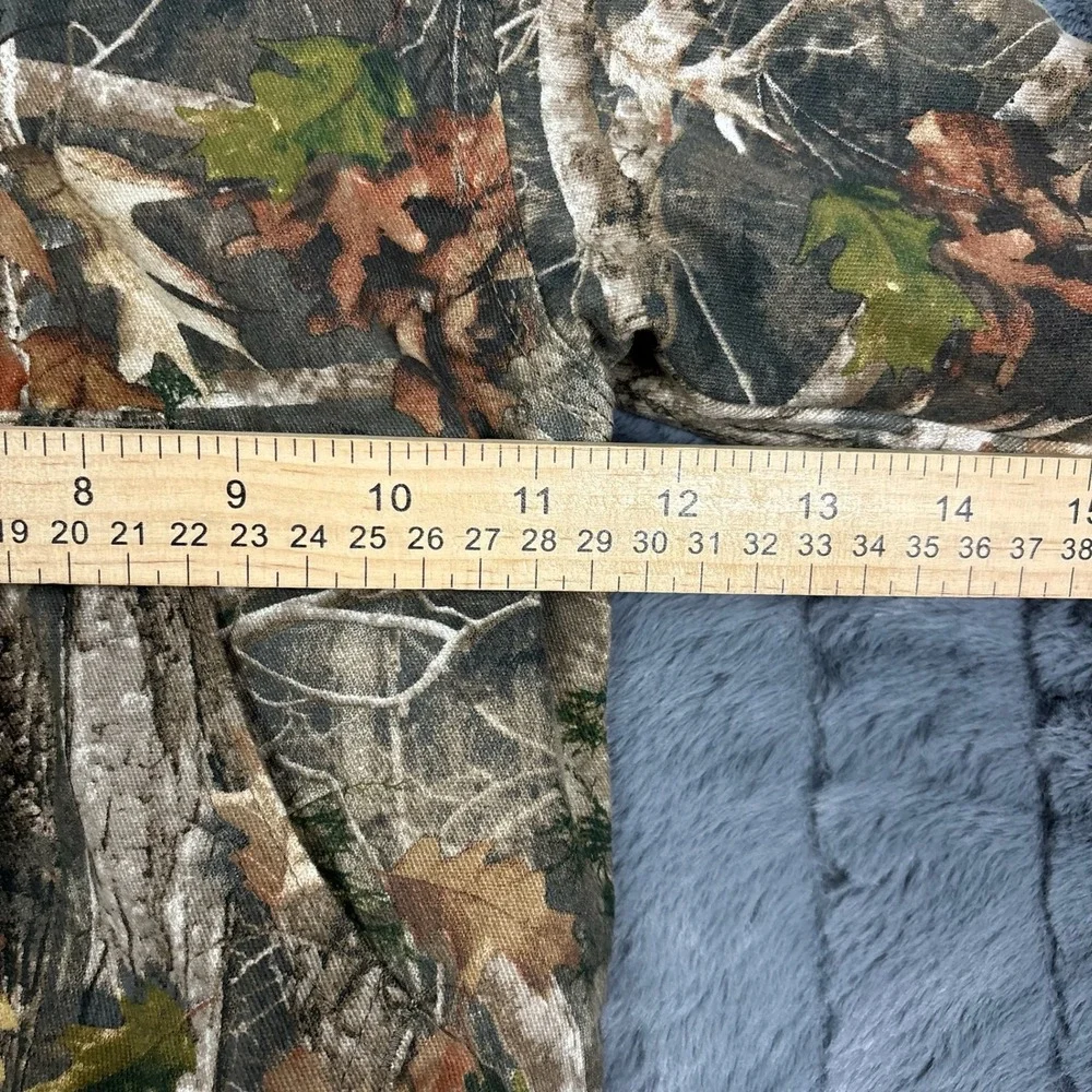 Bass Pro Shops constructed cold